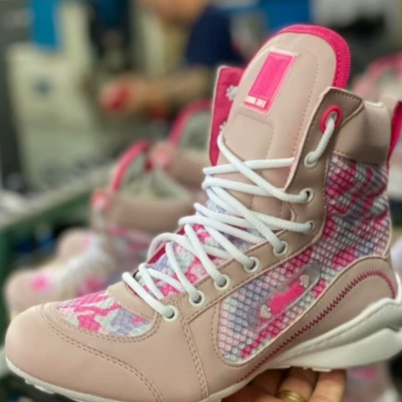 Training boots - Picture 4 of 4